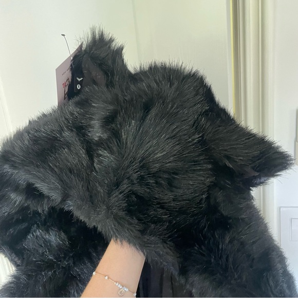 Spirithoods Black Panther Classic Long Faux Fur Coat - Picture 7 of 9